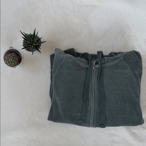 Aerie Sweater - Picture 1 of 2